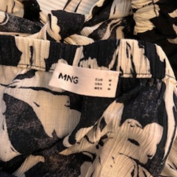 MANGO Floral - Print Flowy Blouse - Picture 5 of 5